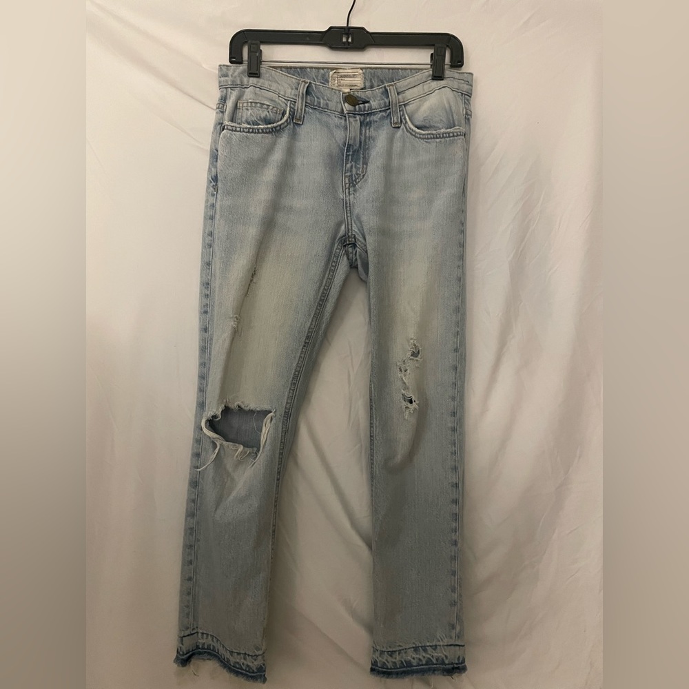 Straight leg ripped pants